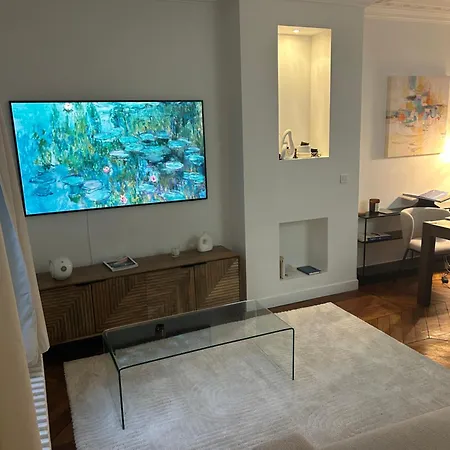 Apartman Typical Parisian Flat By Montmartre Párizs